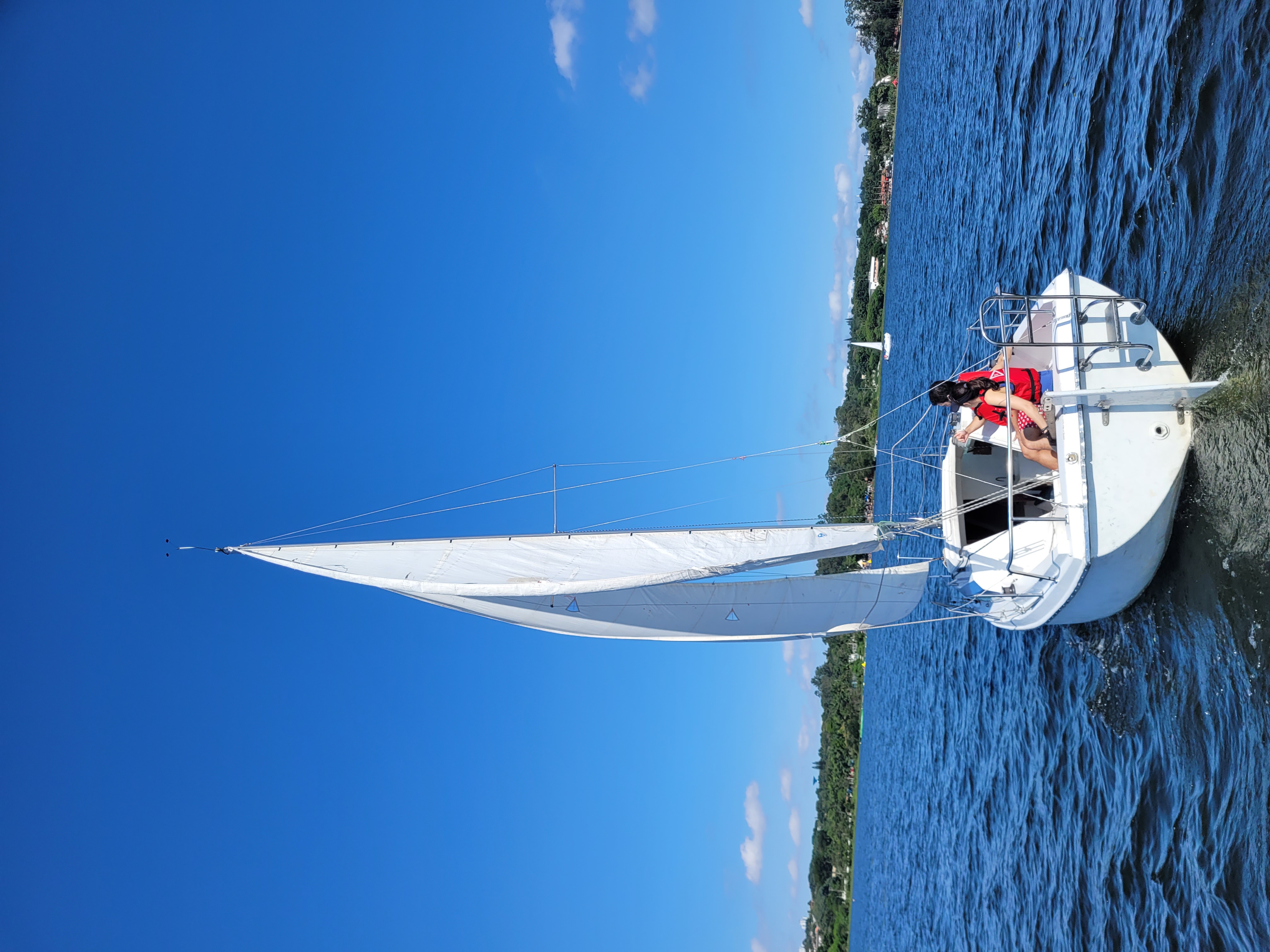 Curso de vela intermediário em São Paulo — aula prática em veleiro Gaivota 23 pés na Represa de Guarapiranga, Marina Sylvestre